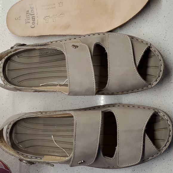 Wms FINN COMFORT sandals (sz 5.5) - Picture 10 of 11